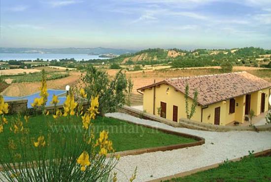 Agriturismo Le Ginestre Lago Di Bolsena Capodimonte