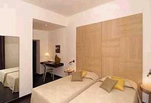 Relais room